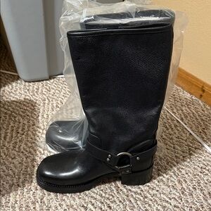 BNWT Steve Madden Dunes Moto Boots
